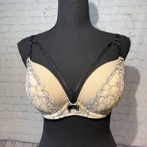 Victoria’s Secret size 34D black & tan lace push-up/pigeonnant bra